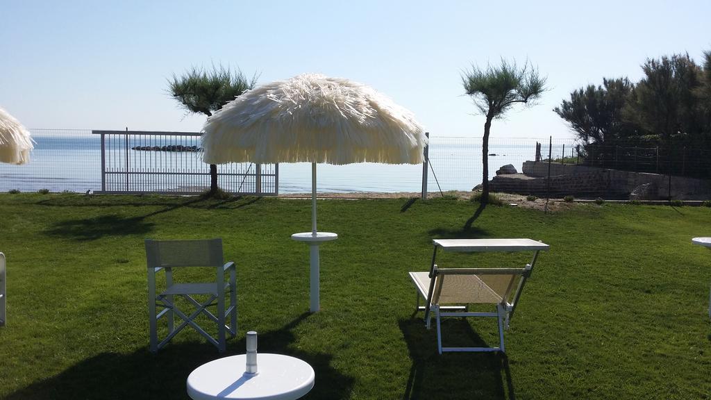 Agriturismo Frontemare 朱利亚诺瓦 外观 照片