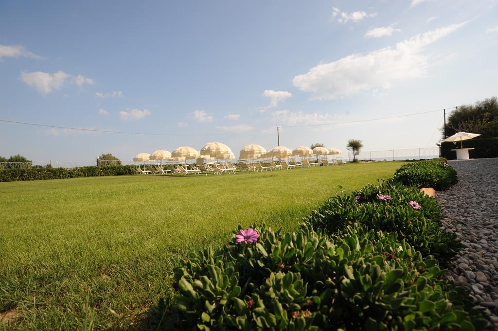 Agriturismo Frontemare 朱利亚诺瓦 外观 照片