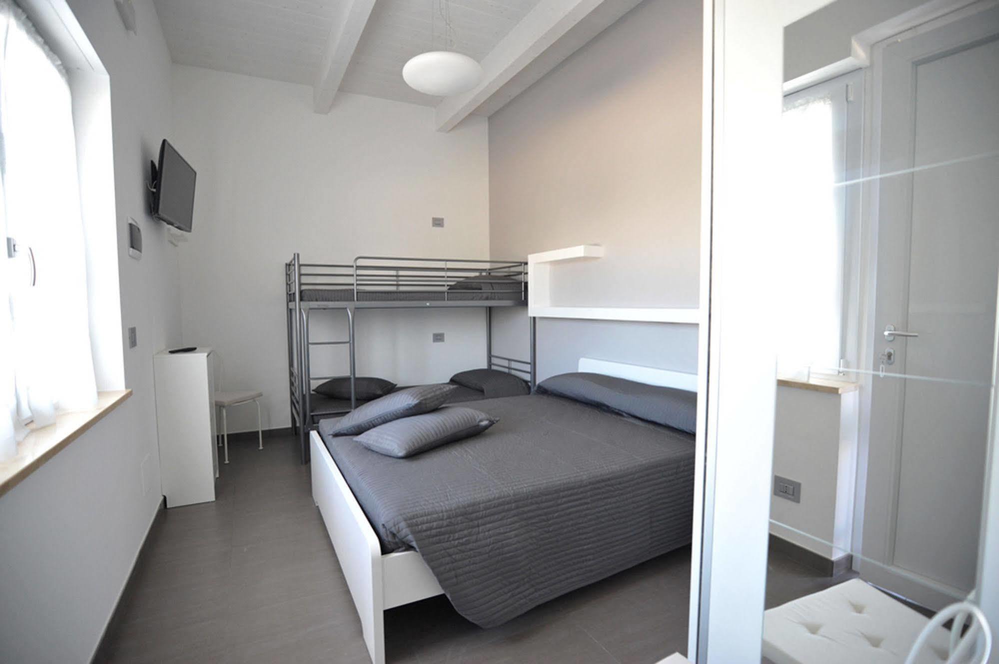 Agriturismo Frontemare 朱利亚诺瓦 外观 照片